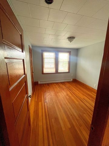 92 E Water Street 3, Taunton, MA 02780