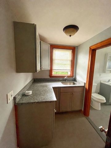 92 E Water Street 3, Taunton, MA 02780