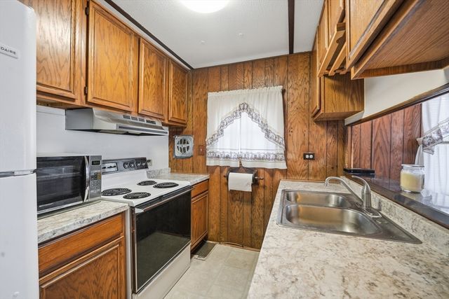 40 Better Way, Springfield, MA 01109