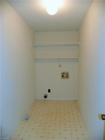 1629 Beaucrest Avenue, High Point, NC 27265