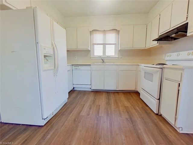 1629 Beaucrest Avenue, High Point, NC 27265