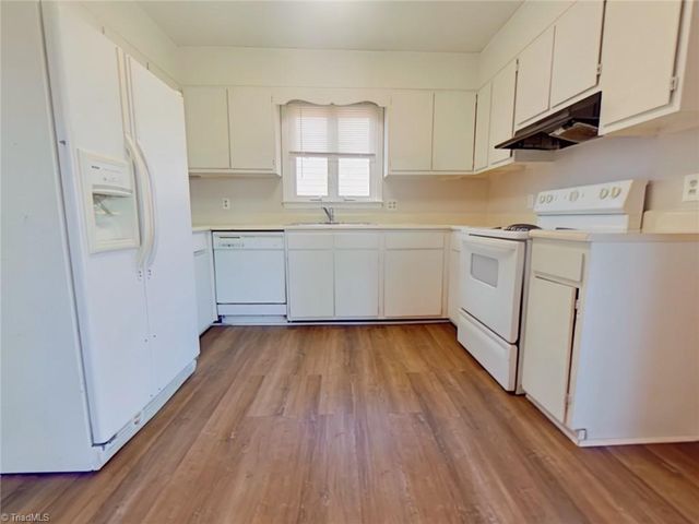 1629 Beaucrest Avenue, High Point, NC 27265