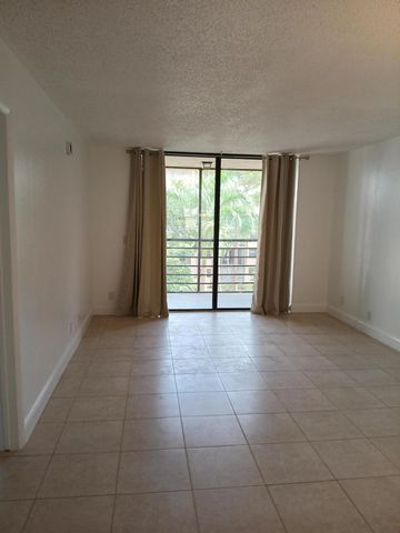 4760 Lucerne Lakes Boulevard W 405, Lake Worth, FL 33467