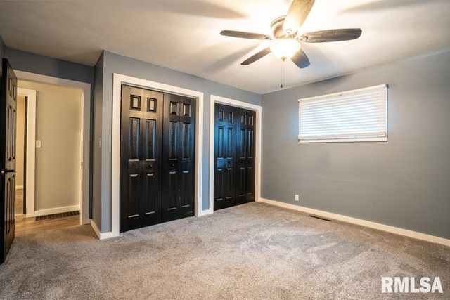 1104 E POPLAR Street, Herrin, IL 62948