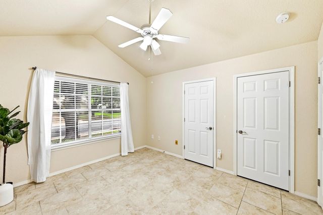 186 Prairie Springs LOOP, Georgetown, TX 78626