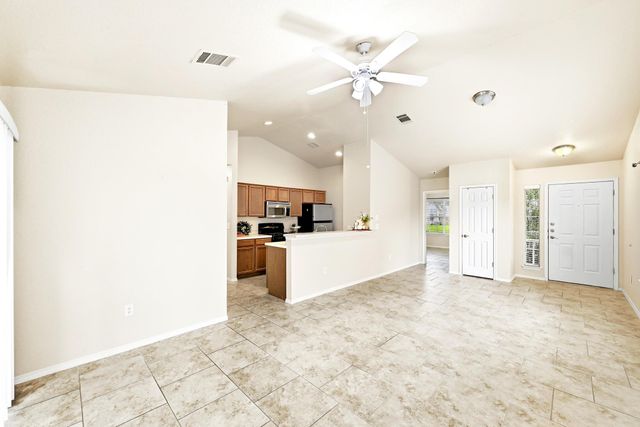 186 Prairie Springs LOOP, Georgetown, TX 78626