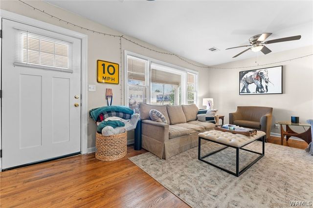 2216 Forest Lake, Tuscaloosa, AL 35401