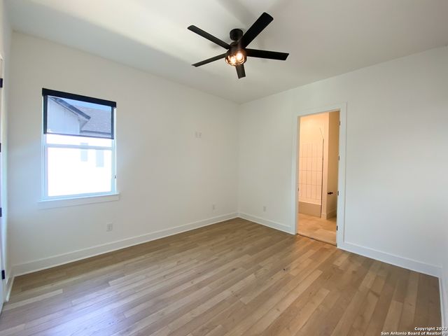 1726 N OLIVE ST, San Antonio, TX 78208