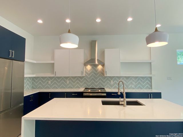 1726 N OLIVE ST, San Antonio, TX 78208