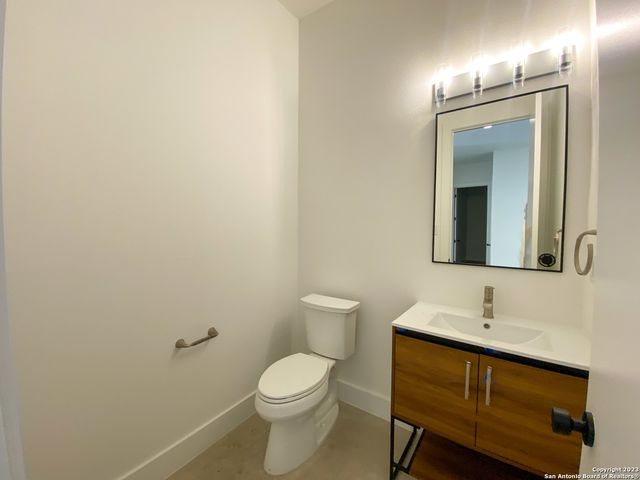 1726 N OLIVE ST, San Antonio, TX 78208