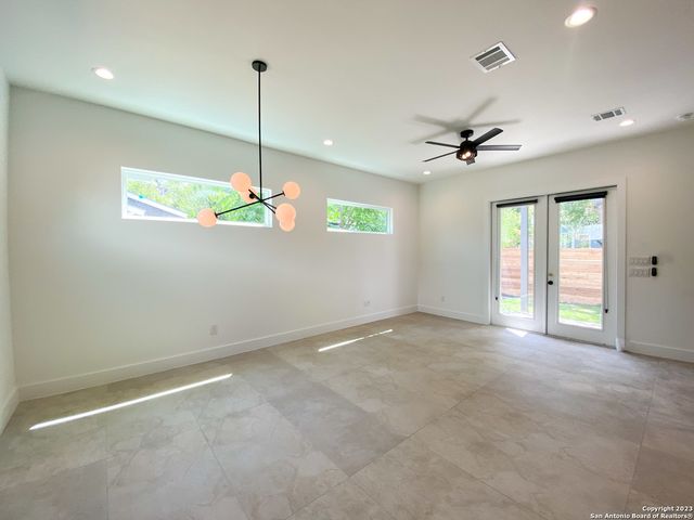 1726 N OLIVE ST, San Antonio, TX 78208