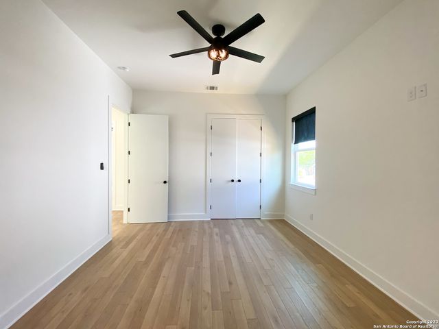 1726 N OLIVE ST, San Antonio, TX 78208