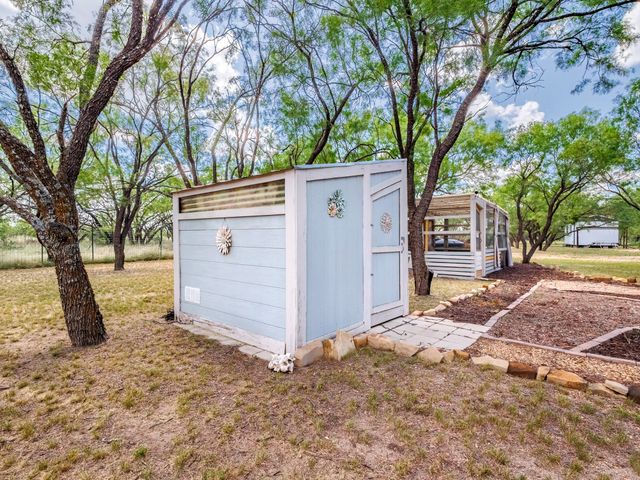 244 Apache Road, Brownwood, TX 86801