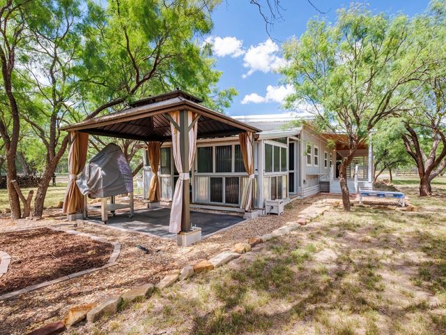 244 Apache Road, Brownwood, TX 86801