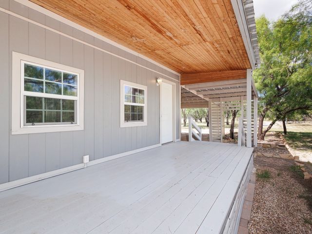 244 Apache Road, Brownwood, TX 86801