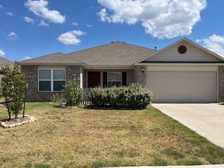 212 Klare Court, Newcastle, OK 73065