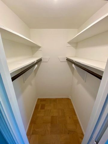 6002 Effingham Drive, Houston, TX 77035