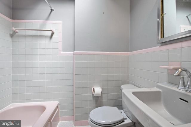 559 S 3RD ST, Darby, PA 19023