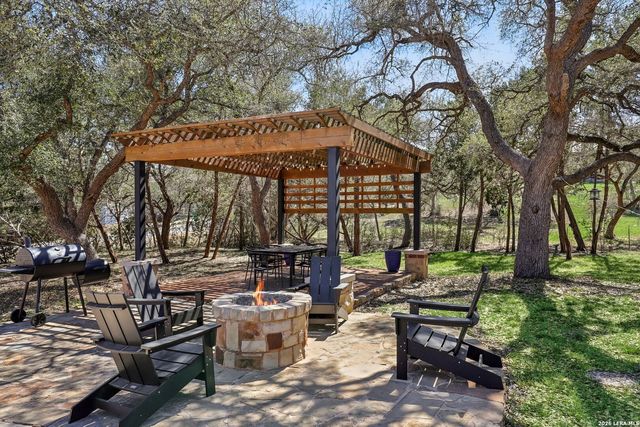 275 Stallion Springs, Fischer, TX 78623