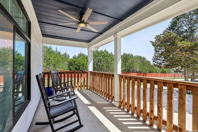 275 Stallion Springs, Fischer, TX 78623