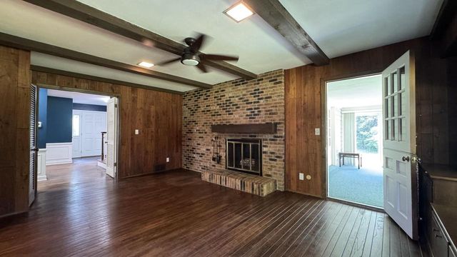 1435 E Fairy Chasm ROAD, Milwaukee, WI 53217