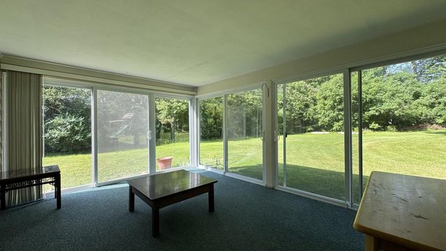 1435 E Fairy Chasm ROAD, Milwaukee, WI 53217
