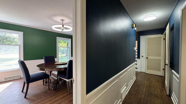 1435 E Fairy Chasm ROAD, Milwaukee, WI 53217