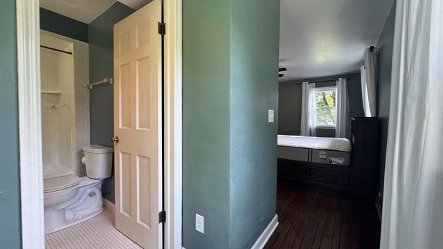 1435 E Fairy Chasm ROAD, Milwaukee, WI 53217