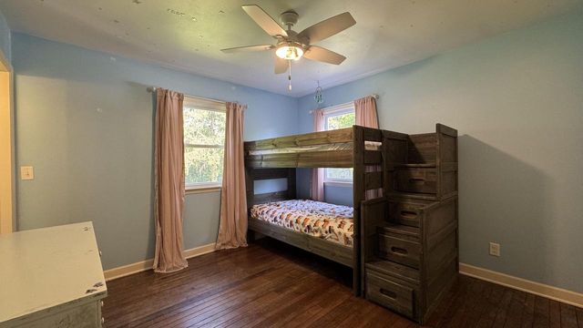 1435 E Fairy Chasm ROAD, Milwaukee, WI 53217