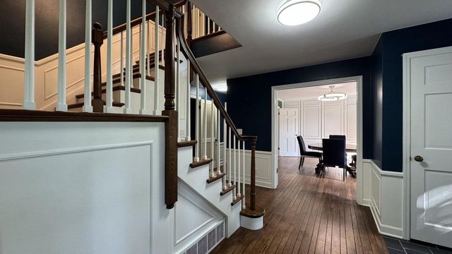 1435 E Fairy Chasm ROAD, Milwaukee, WI 53217