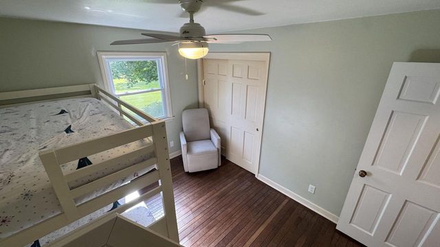1435 E Fairy Chasm ROAD, Milwaukee, WI 53217