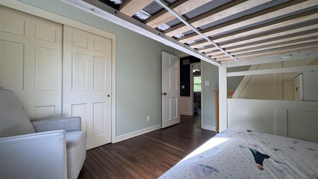 1435 E Fairy Chasm ROAD, Milwaukee, WI 53217