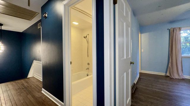 1435 E Fairy Chasm ROAD, Milwaukee, WI 53217