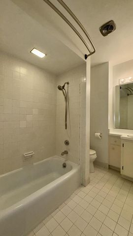 1435 E Fairy Chasm ROAD, Milwaukee, WI 53217