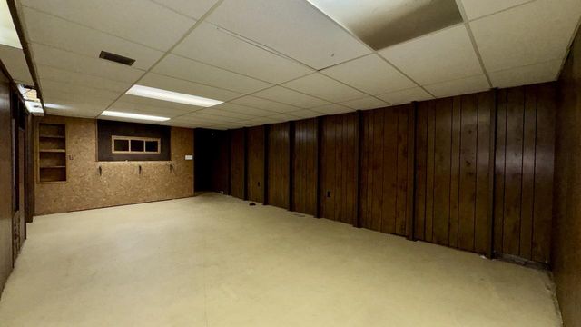 1435 E Fairy Chasm ROAD, Milwaukee, WI 53217