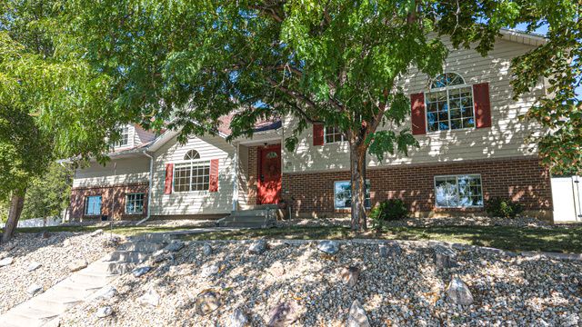 718 N MURDOCK DR, Pleasant Grove, UT 84062