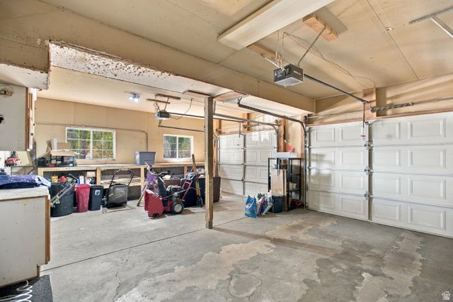718 N MURDOCK DR, Pleasant Grove, UT 84062