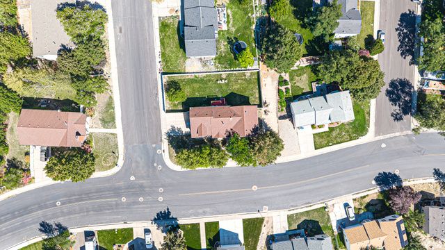 718 N MURDOCK DR, Pleasant Grove, UT 84062