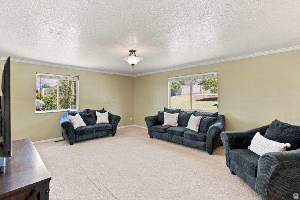 718 N MURDOCK DR, Pleasant Grove, UT 84062 — photo 3