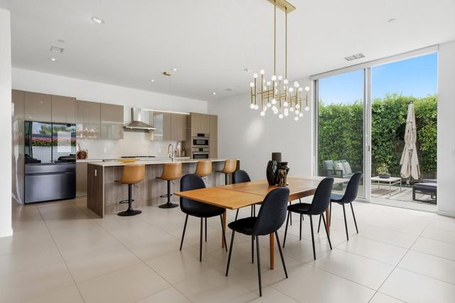 542 Skylar Lane, Palm Springs, CA 92262