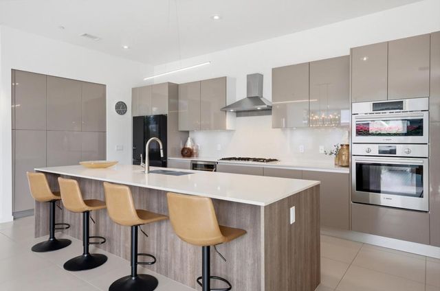 542 Skylar Lane, Palm Springs, CA 92262