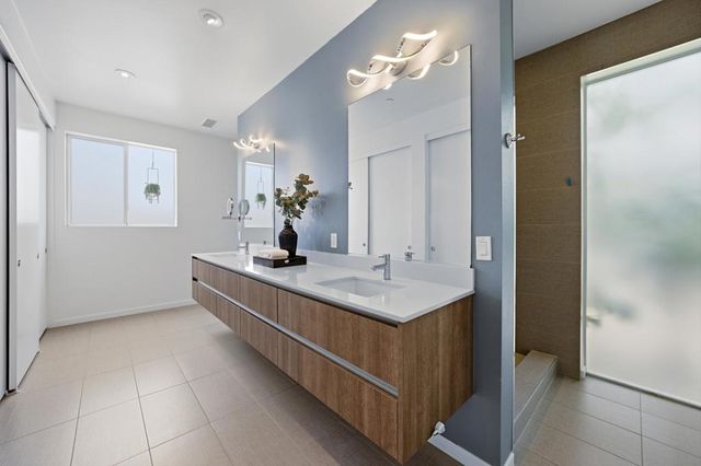 542 Skylar Lane, Palm Springs, CA 92262