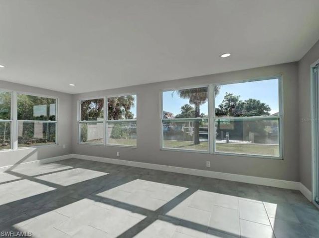 4342 Ewing CIR, Port Charlotte, FL 33948