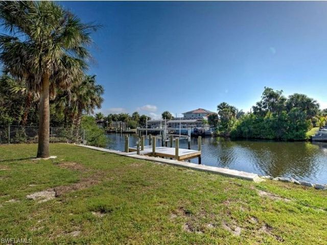 4342 Ewing CIR, Port Charlotte, FL 33948