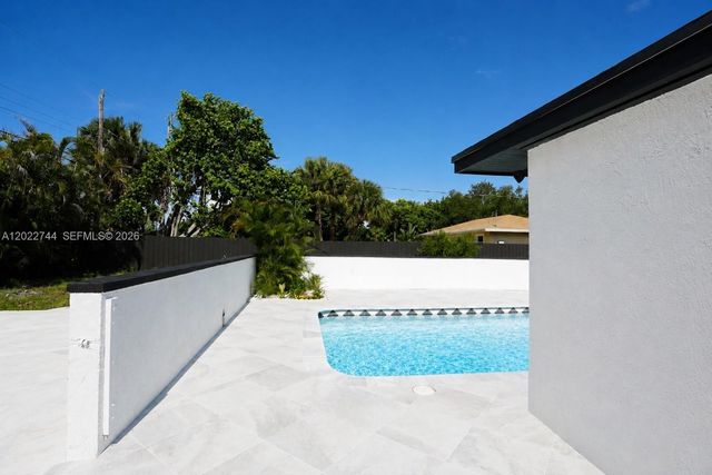 2573 Conroy Drive, North Palm Beach, FL 33403
