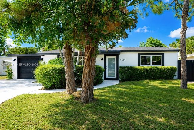 2573 Conroy Drive, North Palm Beach, FL 33403