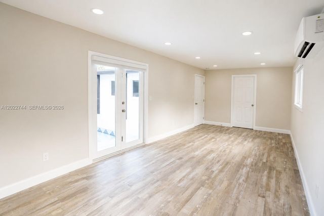 2573 Conroy Drive, North Palm Beach, FL 33403