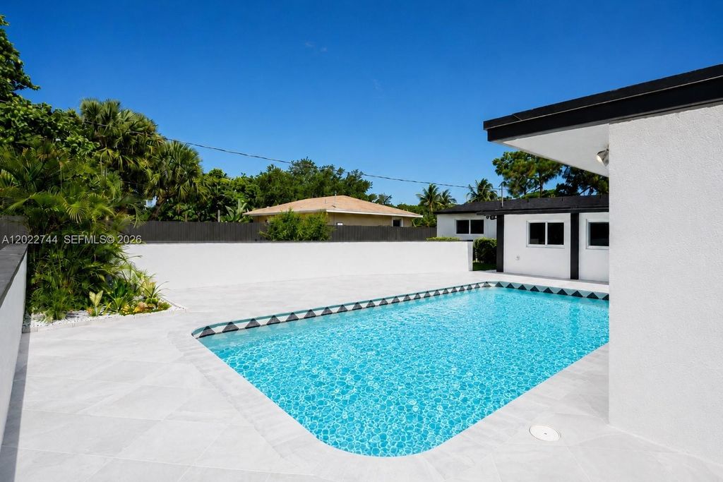 2573 Conroy Drive, North Palm Beach, FL 33403