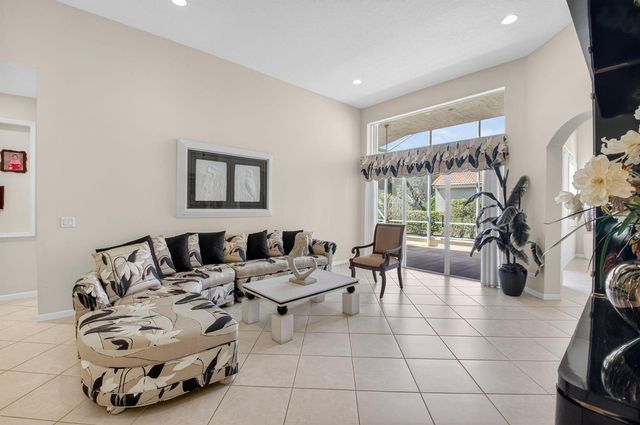 7713 Rinehart Drive, Boynton Beach, FL 33437
