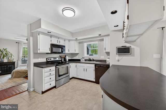 1221 COVE DR, Churchton, MD 20733